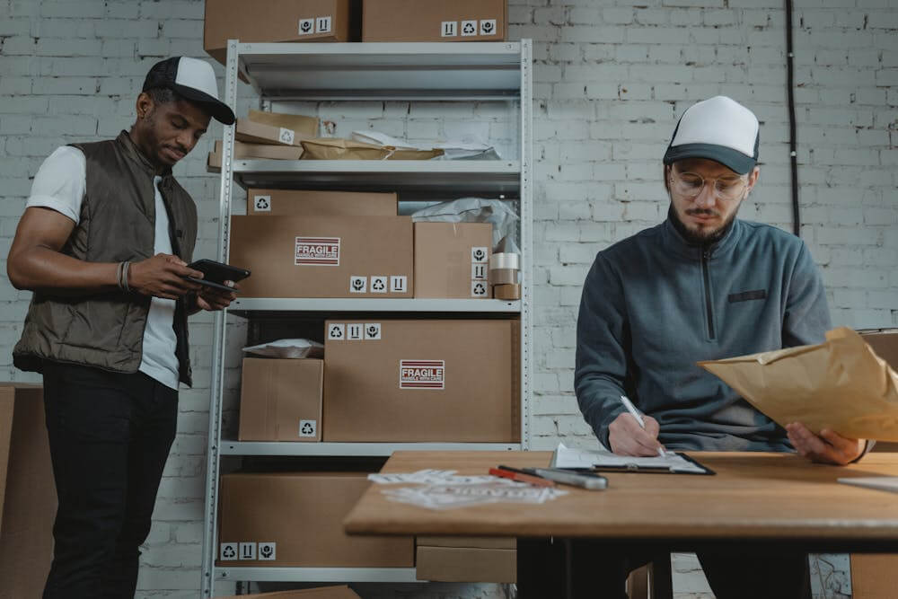 Choosing the Right Courier Partner for Business Parcel Delivery