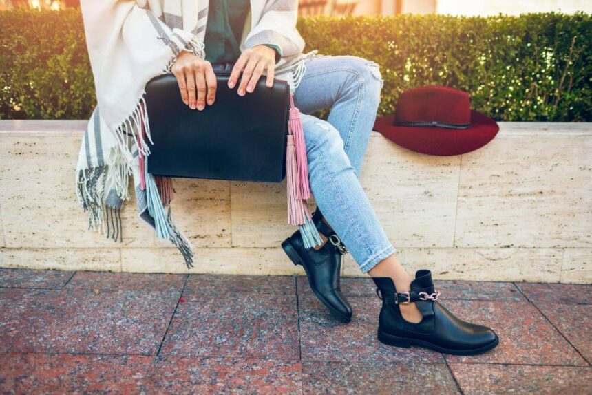7 Essential Features of Comfortable Women’s Work Shoes