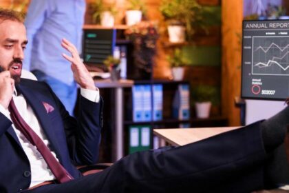 7 Mistakes Beginners Make When Trading Global Market Indices