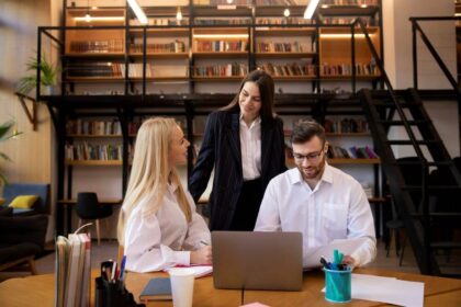 How Business Education Is Adapting to Fast-Changing AI Technologies