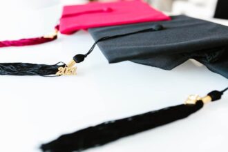 High School Students: Key Questions to Ask When Researching Scholarships