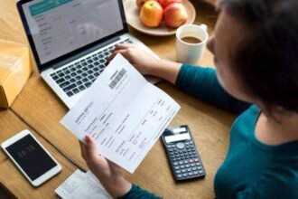 How a Document Receipt Scanner Simplifies Expense Management