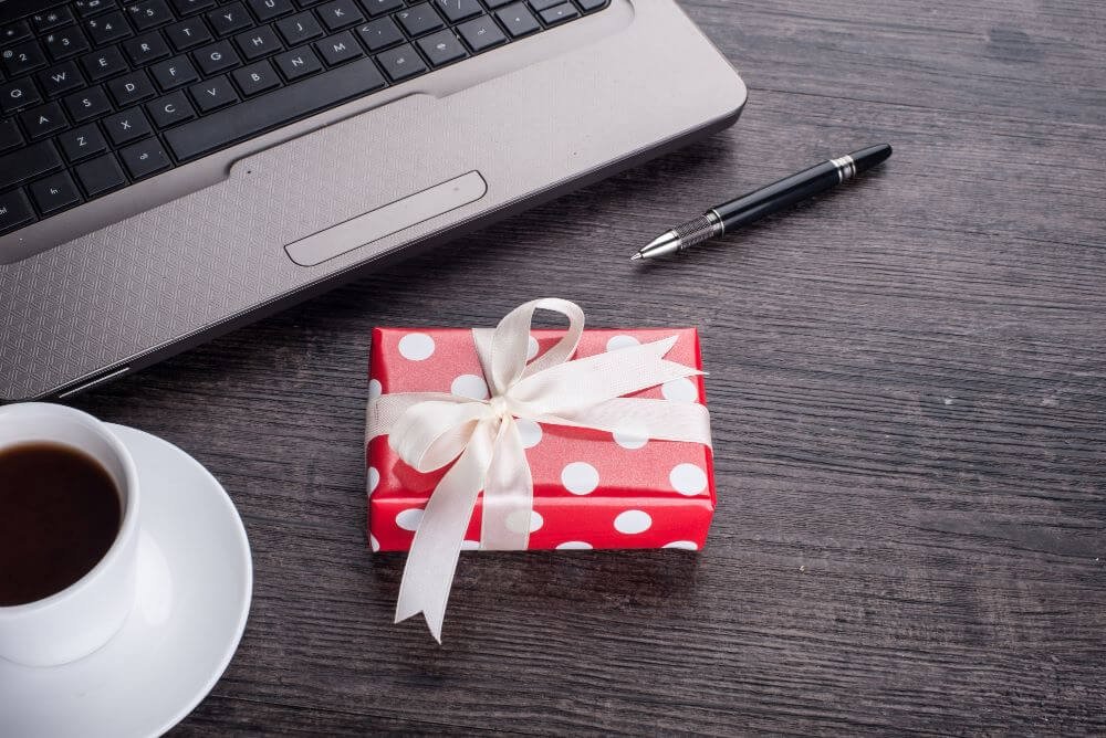 7 Employee Appreciation Gift Ideas That Actually Get Used