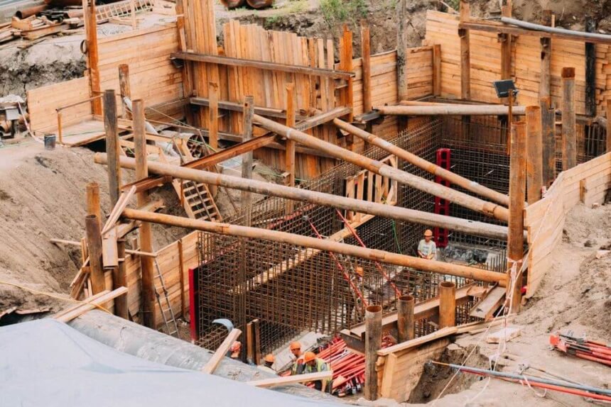 What to Consider Before Installing Construction Site Safety Fencing