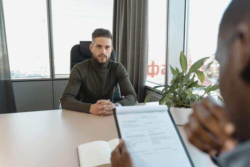 How to Maintain a Great Candidate Experience While Conducting Criminal Background Checks