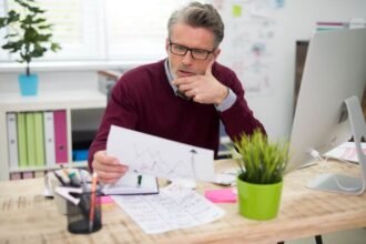 Cash Flow Problems: 5 Things a CPA Can Help Business Owners See Earlier